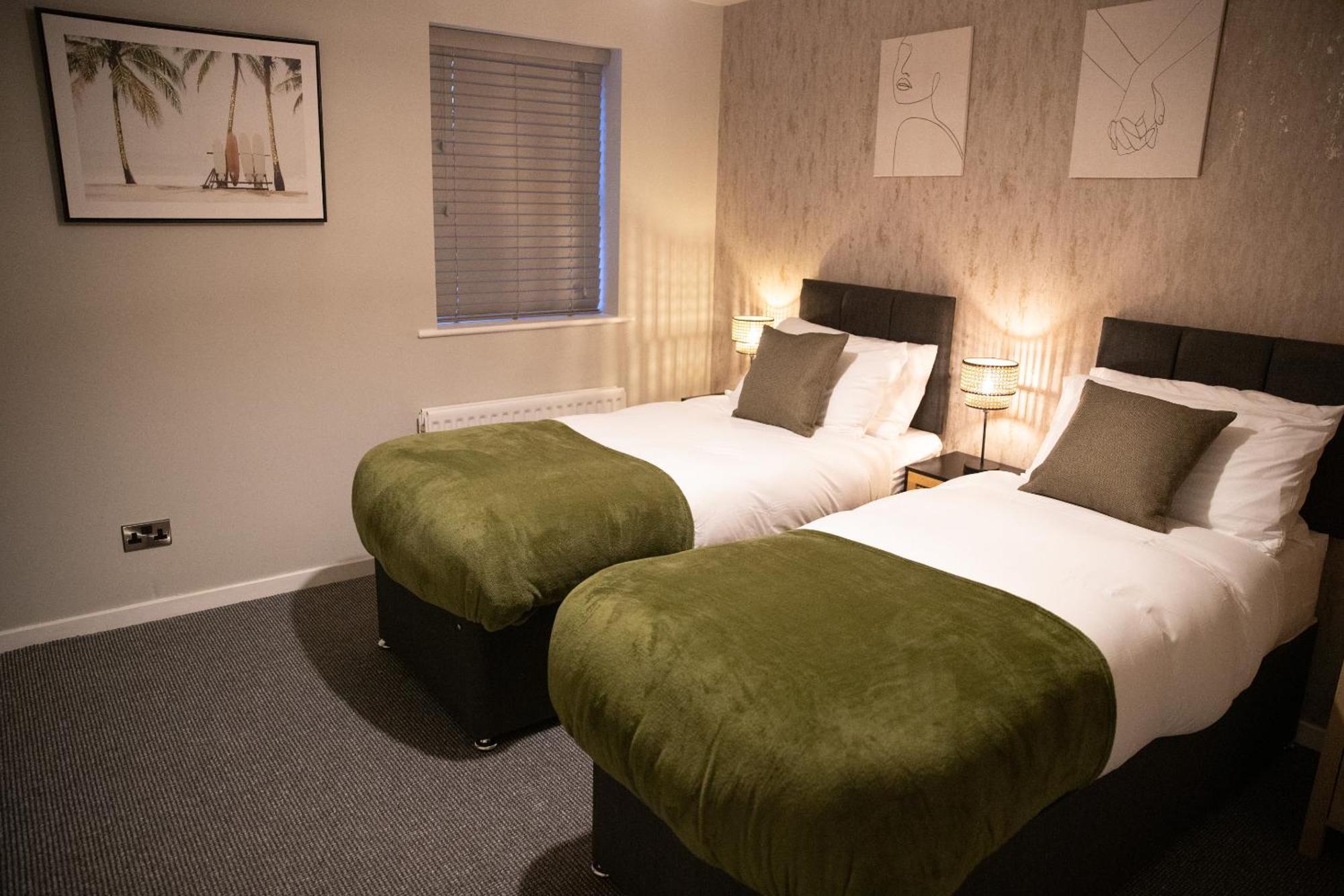 2 Bedroom Property With Free Parking Close To Leeds City Centre Exteriör bild